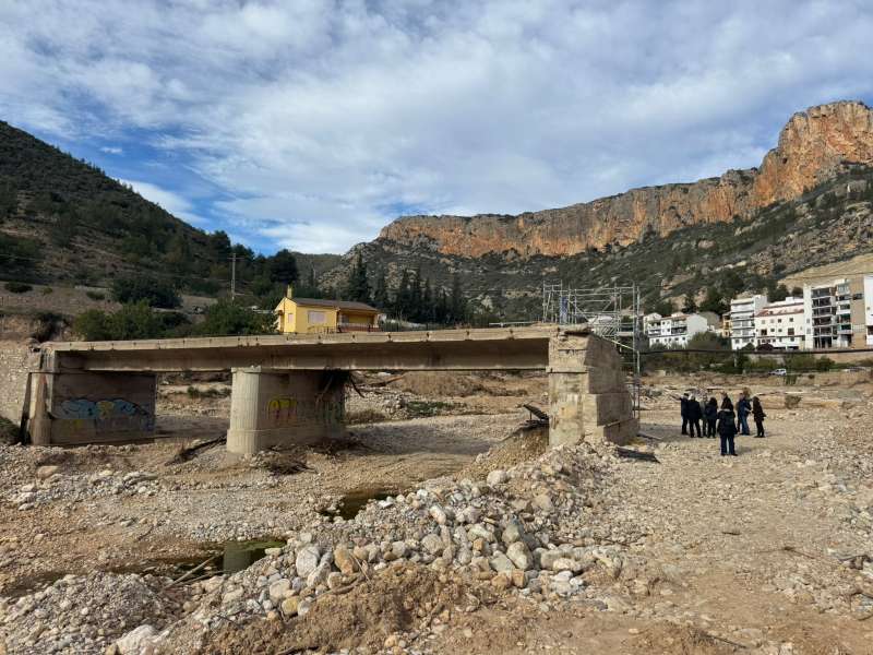 Uno de los puentes da�ados por la DANA en Sot de Chera. EPDA