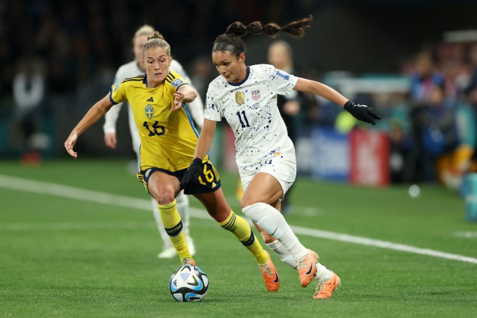 MELBOURNE, AUSTRALIA - AUGUST 06: Sophia Smith of USA controls the ball against Filippa Angeldal of Sweden during the FIFA Women's World Cup Australia & New Zealand 2023 Round of 16 match between Sweden and USA at Melbourne Rectangular Stadium on August 06, 2023 in Melbourne / Naarm, Australia. (Photo by Robert Cianflone/Getty Images)