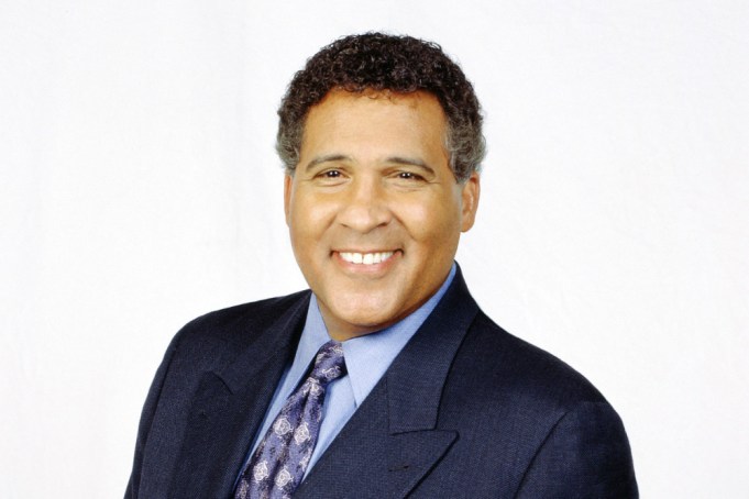 Greg Gumbel, portrait 2000