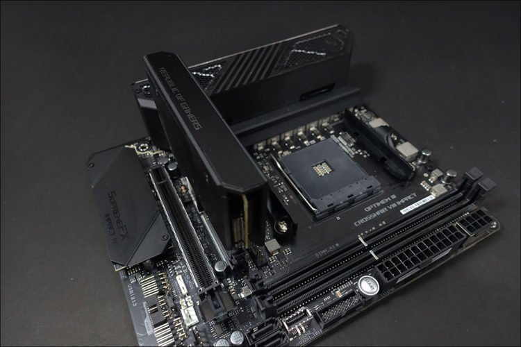 L'Asus Crosshair VIII Impact