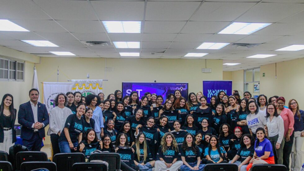 WeGrow: Cultivating Panama’s Female STEAM Innovators