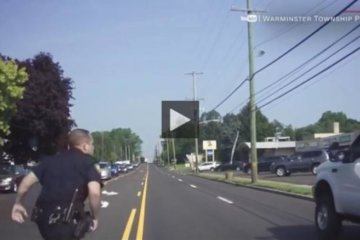 Cop runs to rescue driver having a seizure