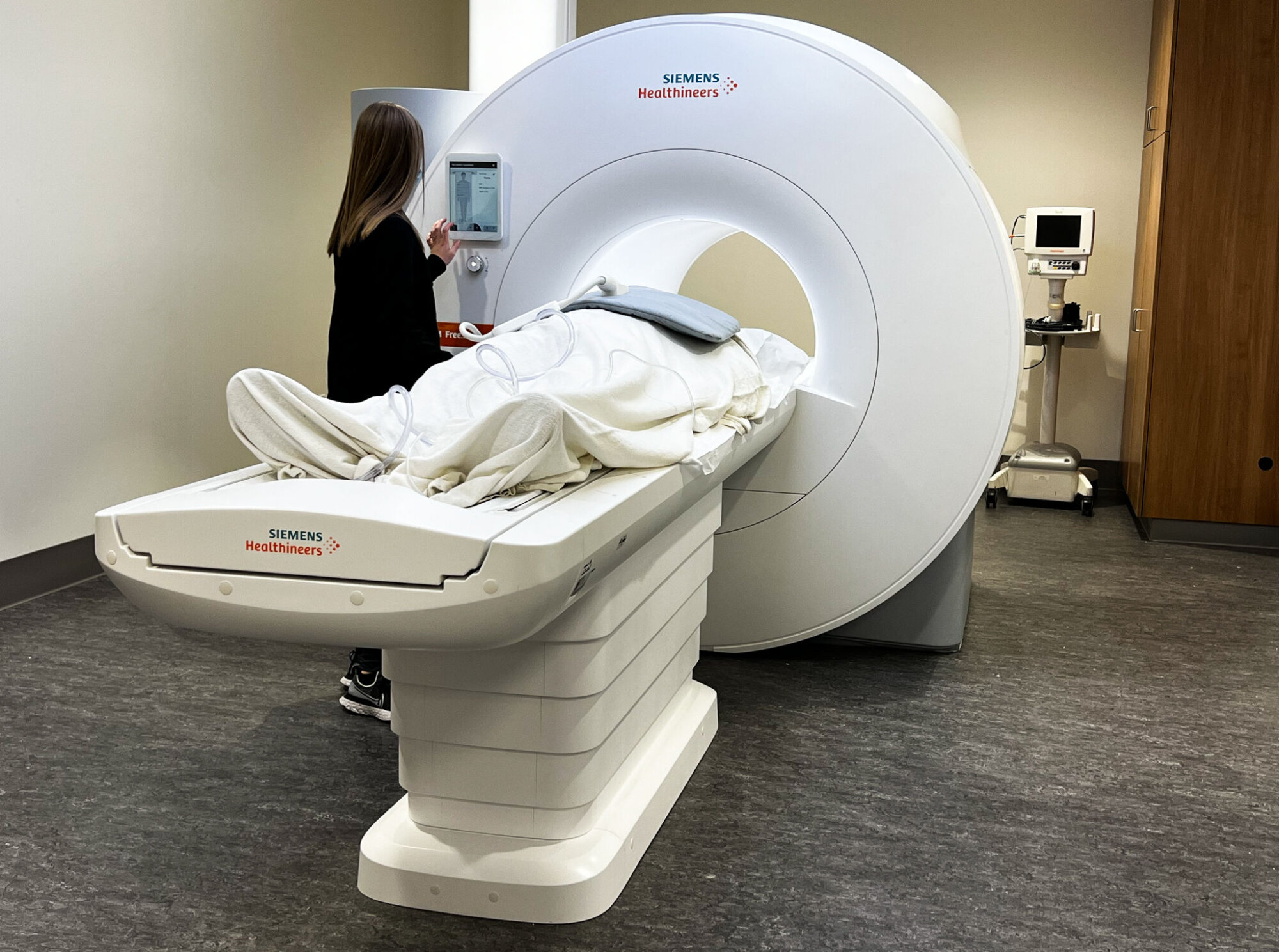 Mri Machine Without Cover