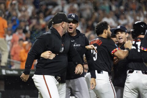 Benches clear in the 9th inning as the Yankees top the Orioles in a matchup of slumping contenders