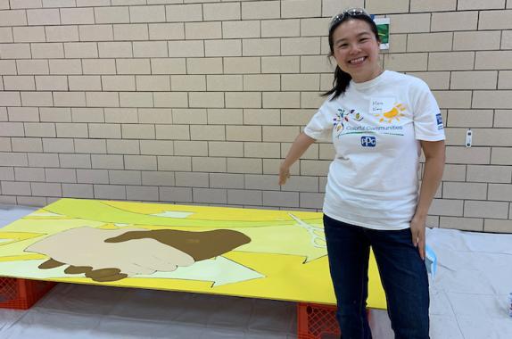 Photo: In addition to her technical leadership and mentoring of colleagues at PPG, Maria Wang participates in science education through activities such as PPG’s Colorful Communities outreach program.