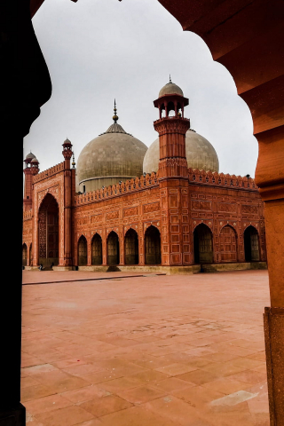 Badshahi Mosque mobile wallpaper