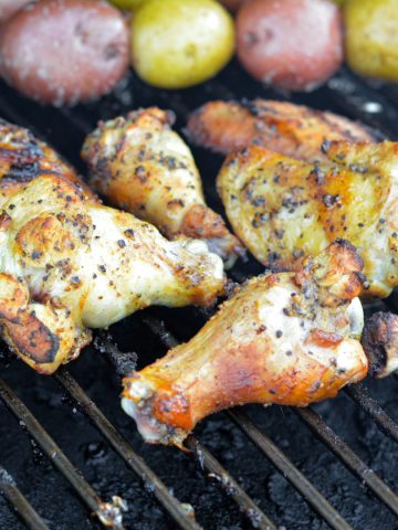 Smoked Honey Garlic Wings are a fantastic blend of sweet, savory, and smoky flavors that are perfect for any occasion. Whether you’re smoking them low and slow or grilling them, these wings will be a hit with everyone!