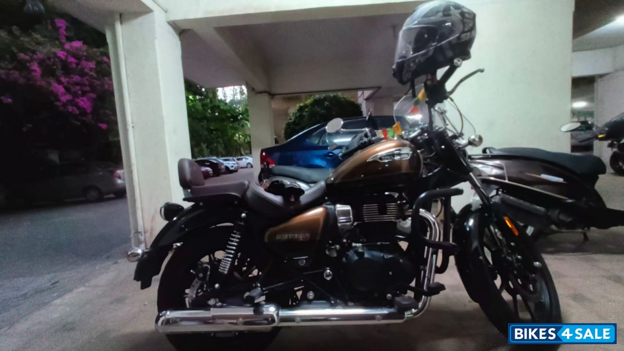 Brown & Black Royal Enfield Meteor 350 Supernova Picture 5. Bike ID ...