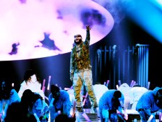 Farruko cantará en Premios Juventud 2024 y más momentos inspiradores