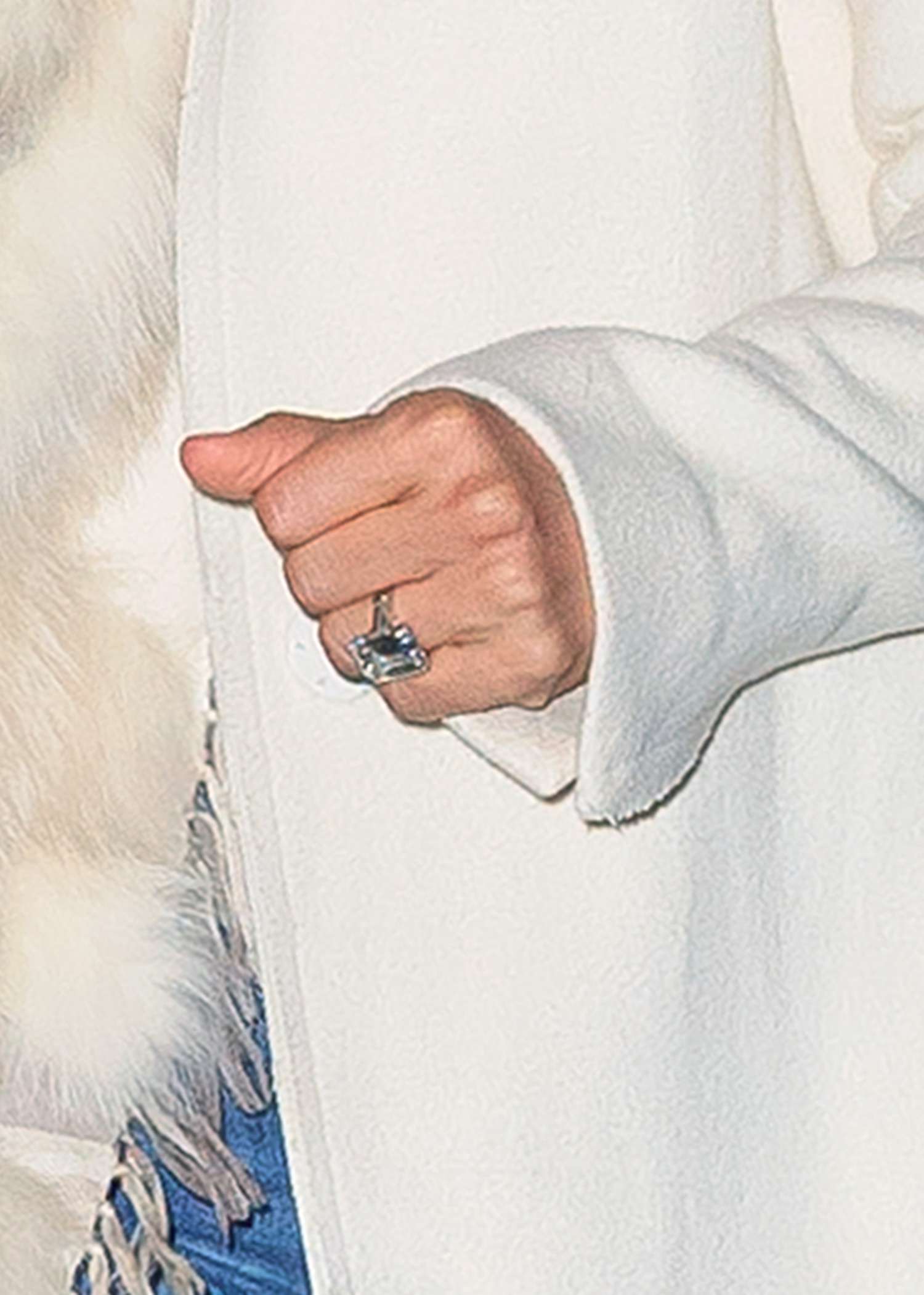 Jennifer Lopez engagement ring from Alex Rodriguez