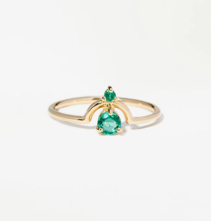 Wwake Nestled Emeralds in Yellow Gold