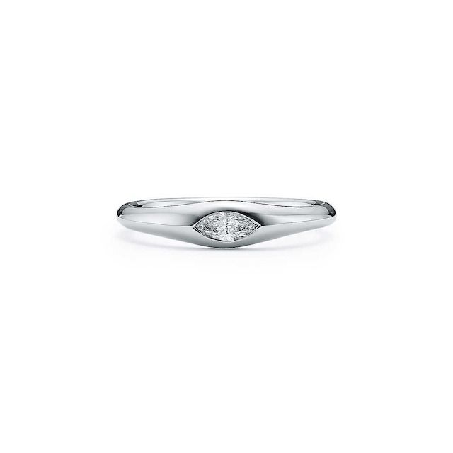 Small platinum engagement ring
