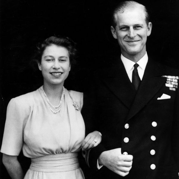 queen elizabeth and prince philip announce their royal engagement in 1947