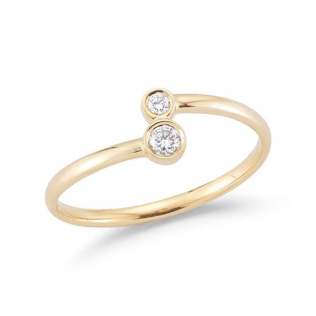 Simple diamond ring