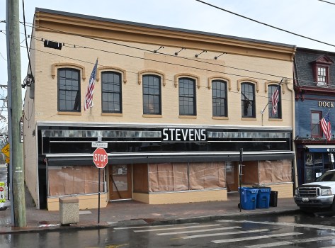 After nearly eight months of vacancy, Atlas Restaurant Group will become the historic Stevens Hardware building's new tenant.