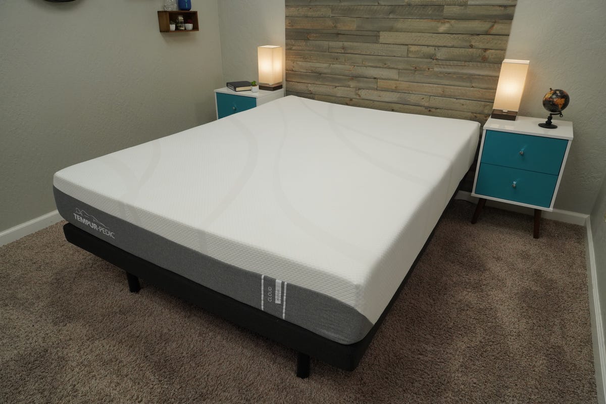 Tempur-Pedic bed