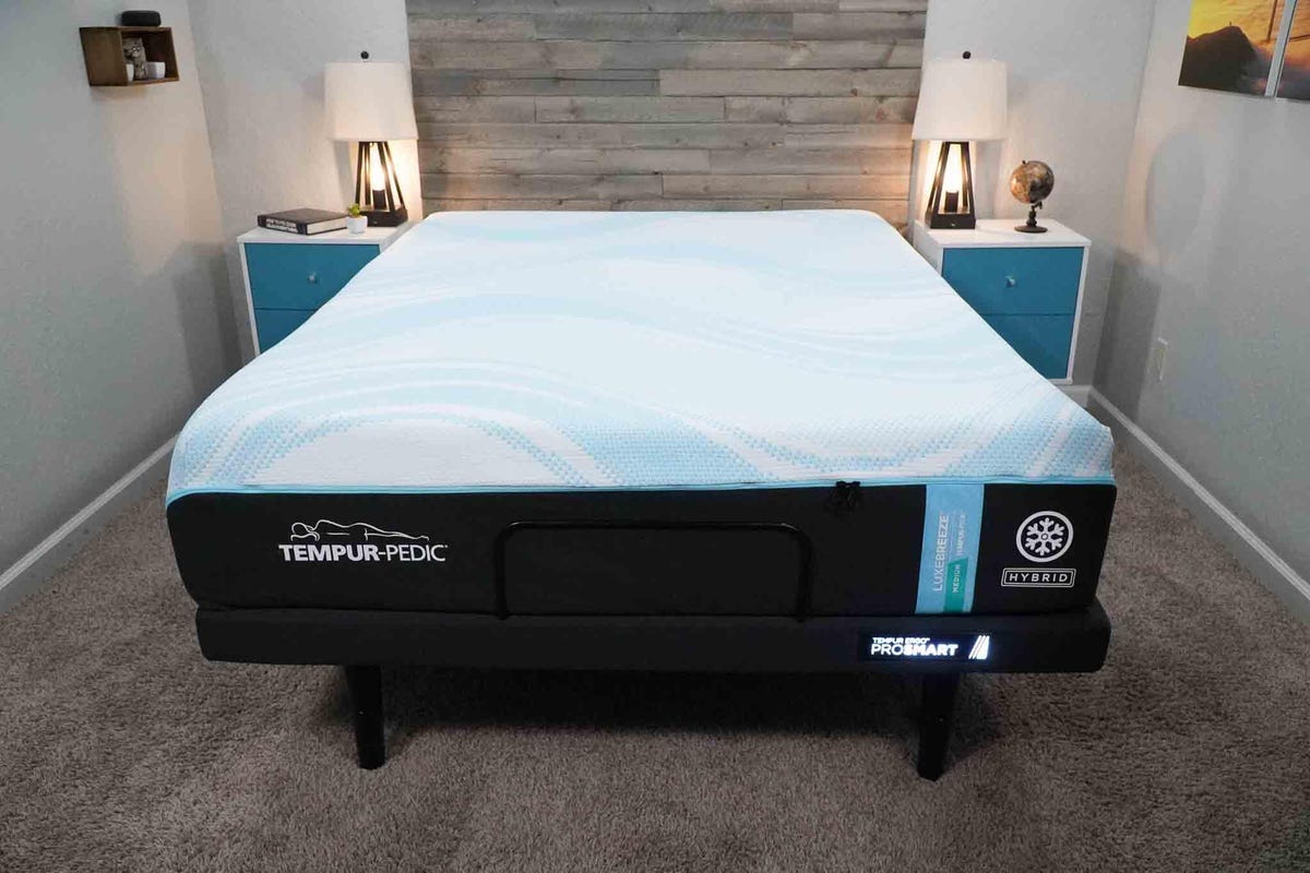 Tempur-Pedic bed