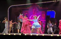 "Quero conquistar espaço com o corpo que tenho", diz protagonista de "Hairspray"