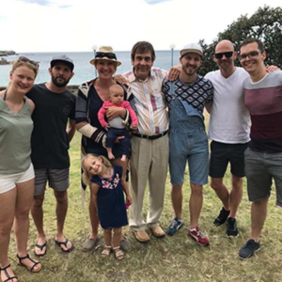 Gruppenfoto mehrerer Alumni in Sydney.