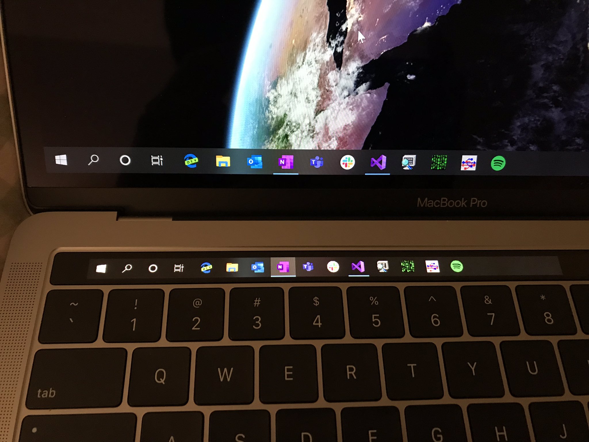 Touch-Bar-Windows-10