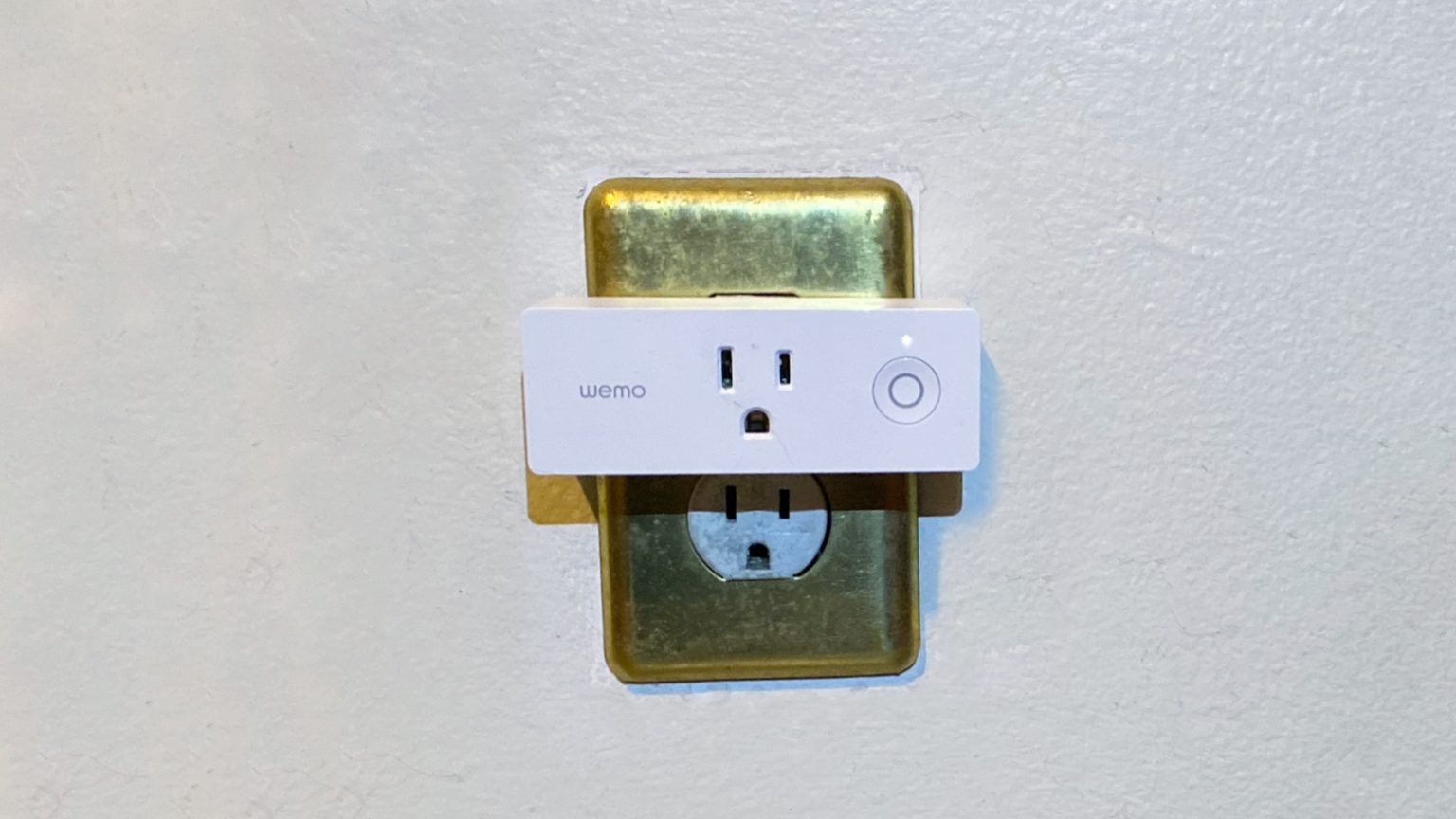 Wemo WiFi Smart Plug is a nice start to home automation