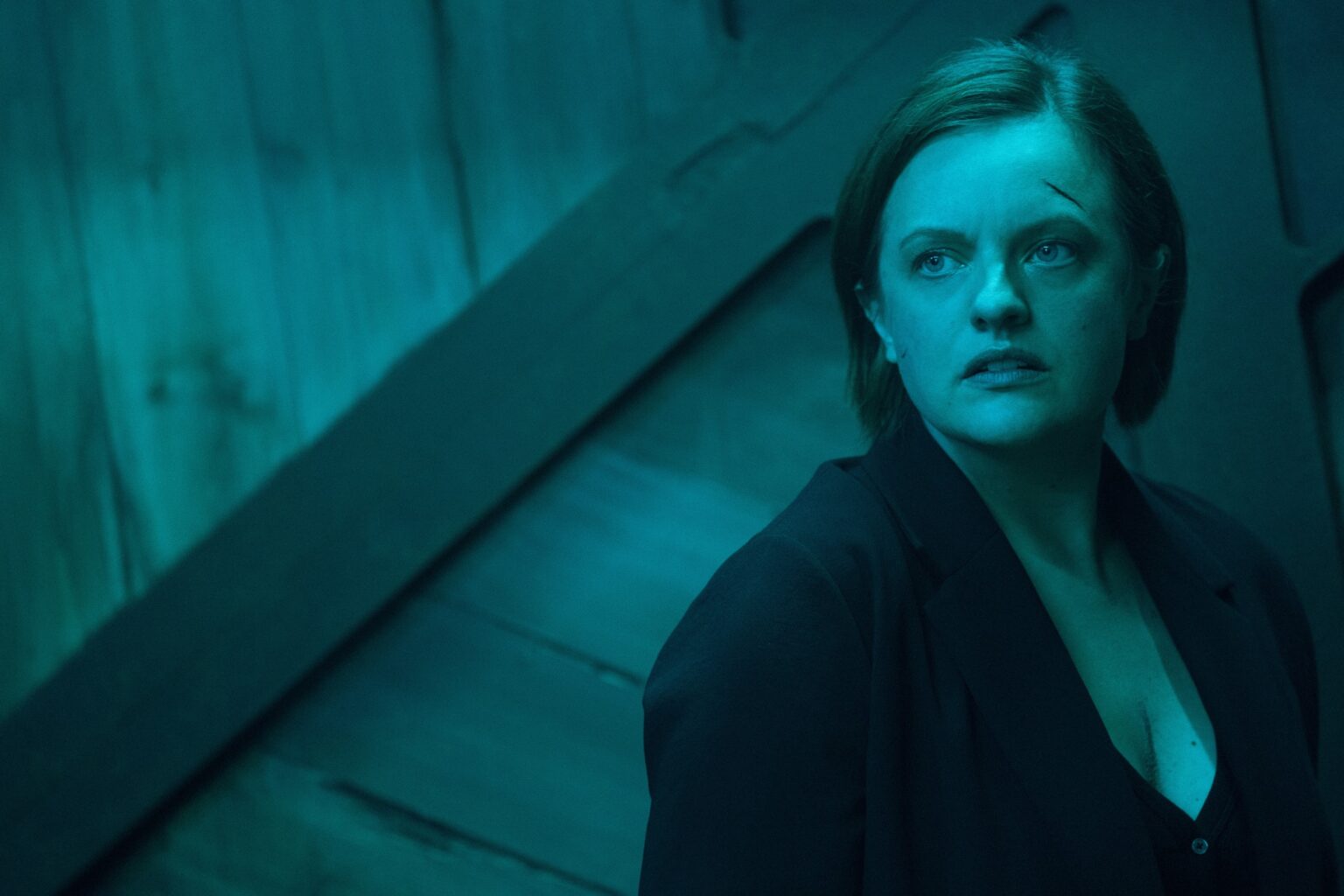 Shining Girls recap: Shining Girls star Elisabeth Moss directs this week's fast-paced episode.