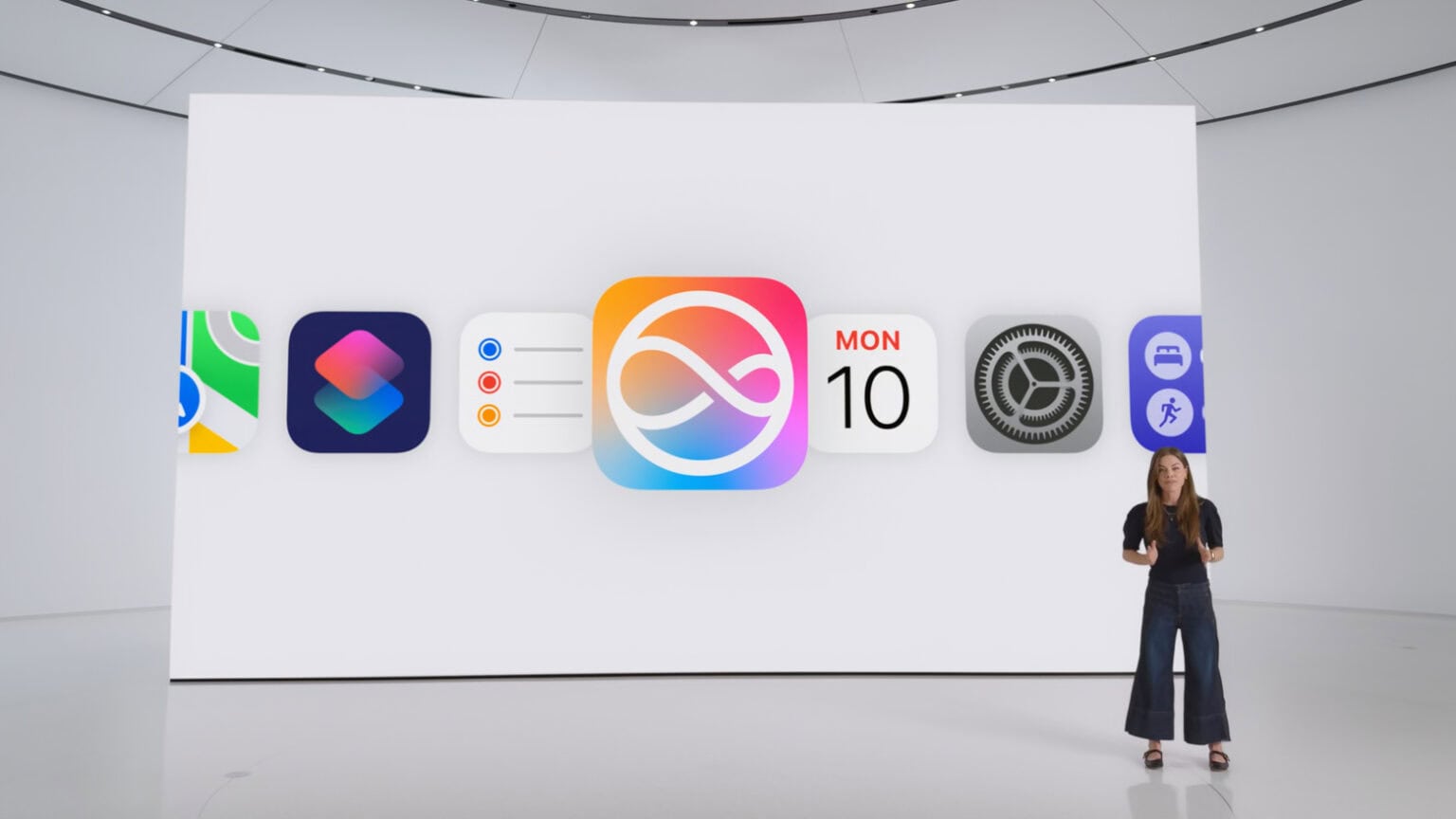 Introducing Siri with Apple Intelligence at WWDC24