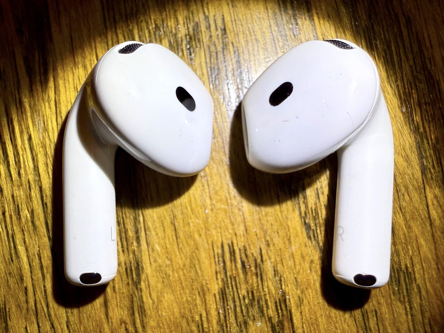 Apple AirPods 4