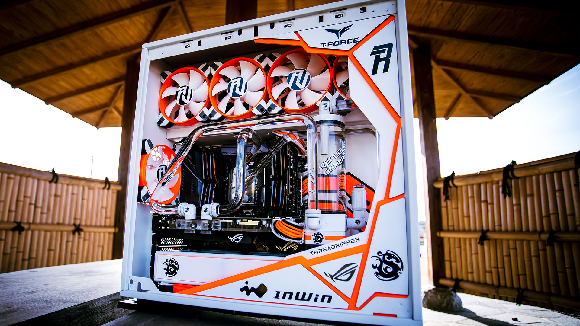 Revolt Gaming PC