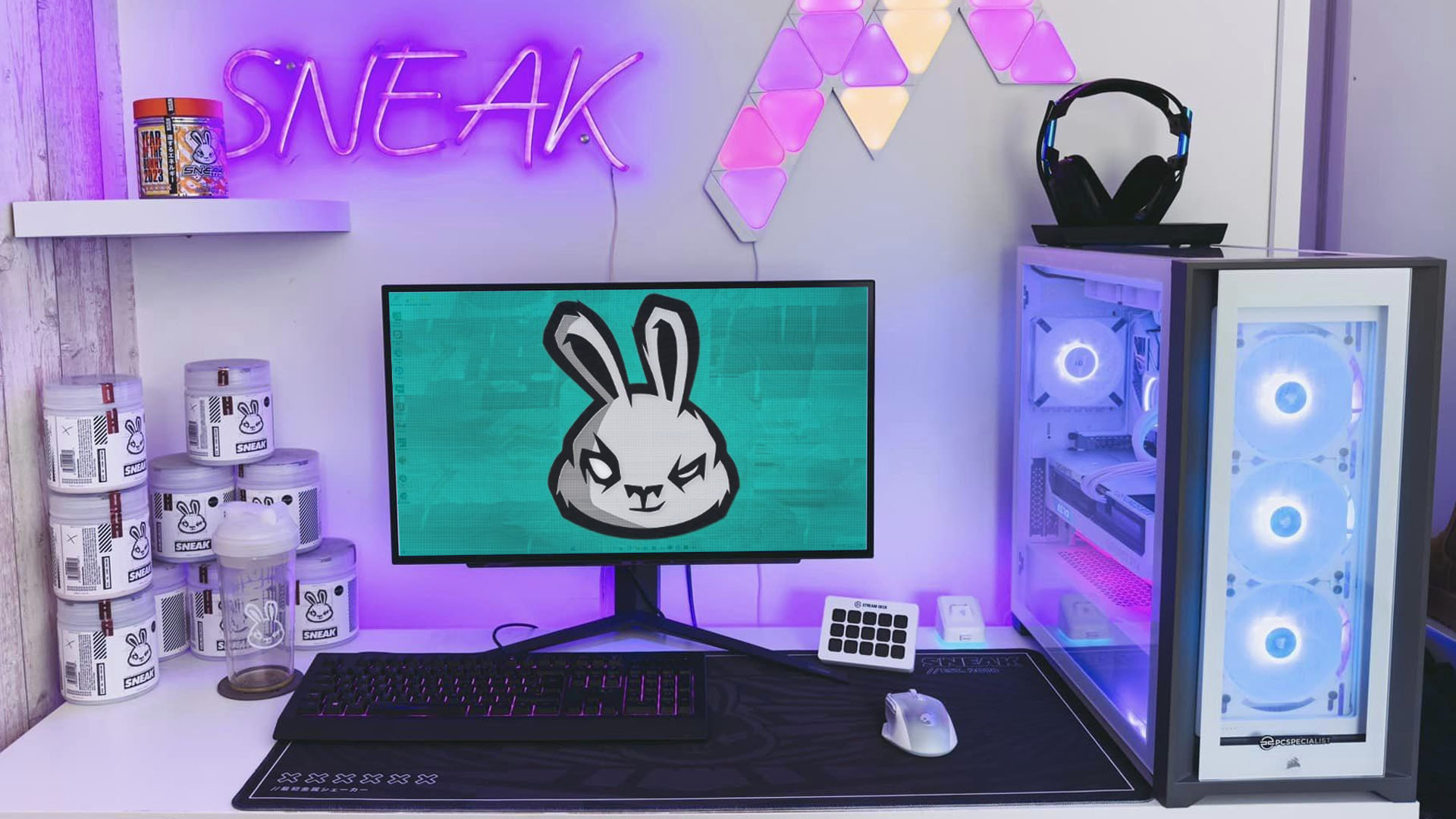 Sneak energy drink pc setup 01