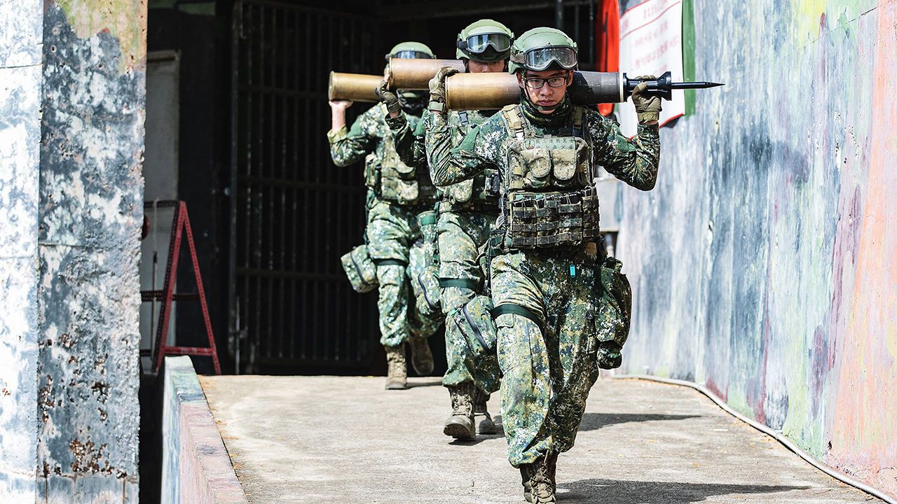 Taiwanese soldiers taking part in drills during the annual Han Kuang Exercise on the Penghu Islands.