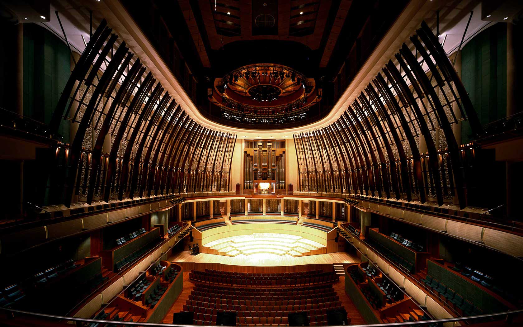 Image of the Esplanade Concert Hall. 