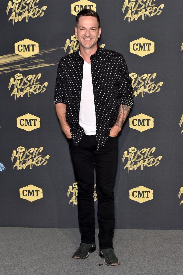 Craig Campbell at 2018 cmt awards