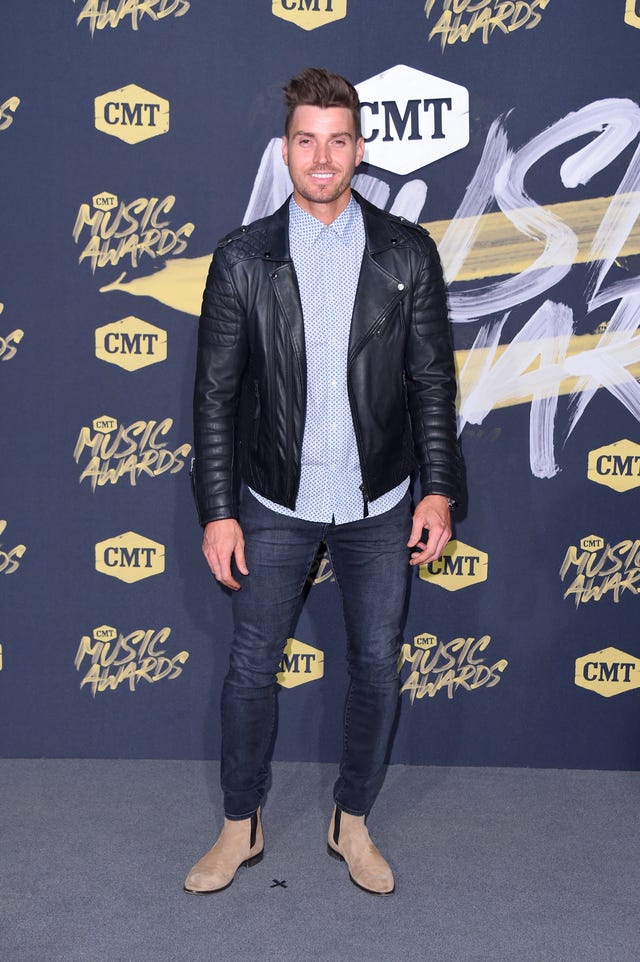 Luke Pell at cmt awards