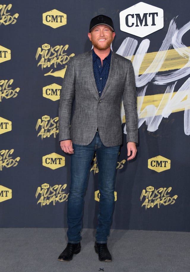 Cole Swindell at 2018 cmt music awards