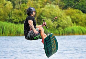 Wakeboard | Qué es, características, historia, fundamentos, reglas, técnias