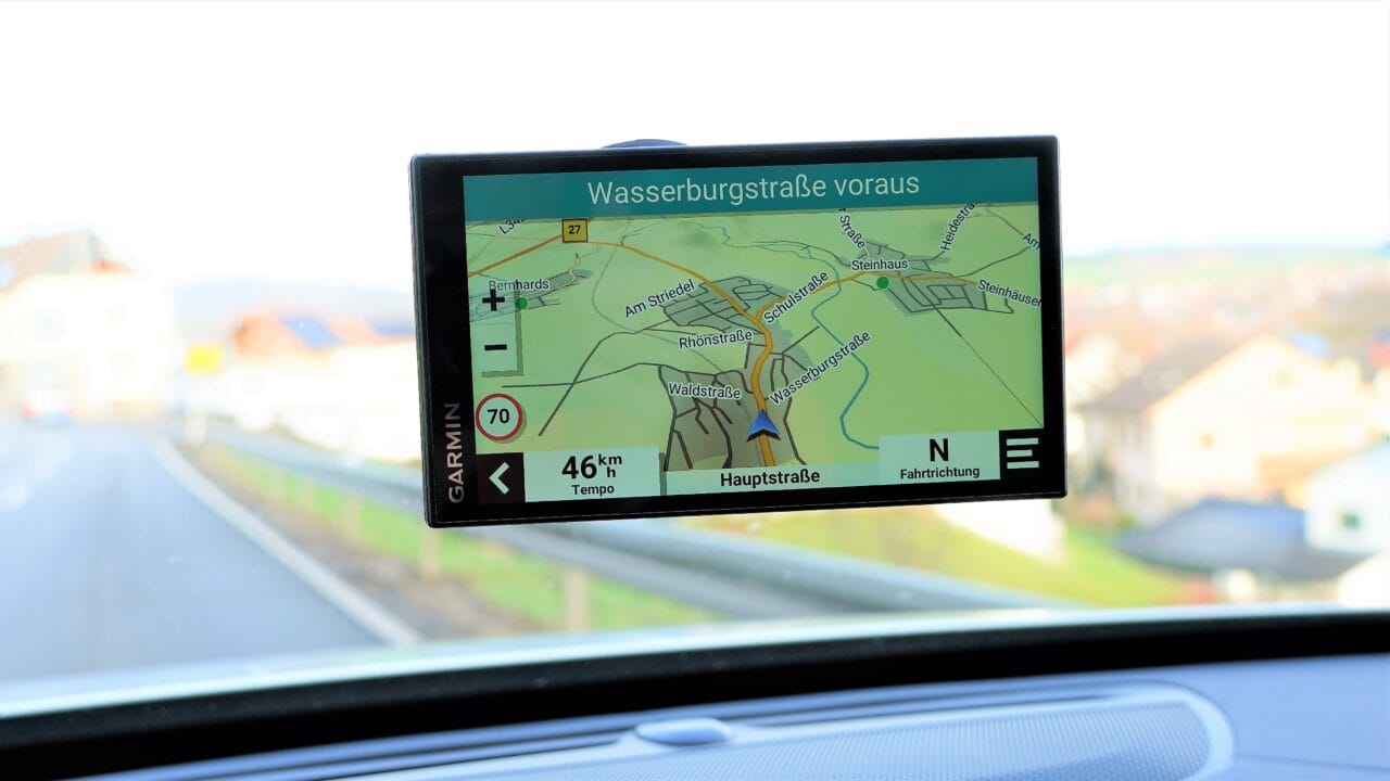 Navigationsgerät Test: Navis Januar2023 Aufmacher