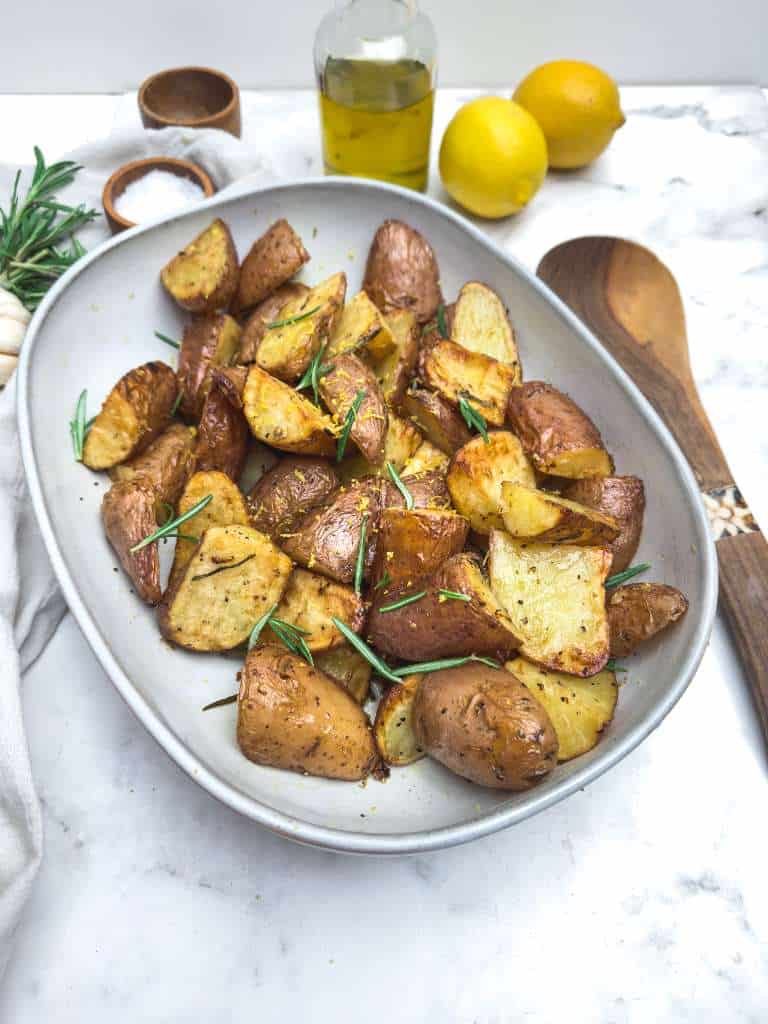 Delicious Roasted Red Potatoes featured