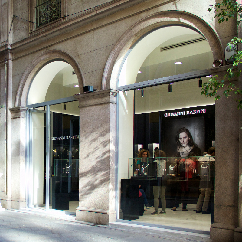 Giovanni Raspini apre in Via della Spiga a Milano