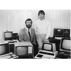 1981-2013: Paul Allen und Bill Gates stellen historisches Foto nach