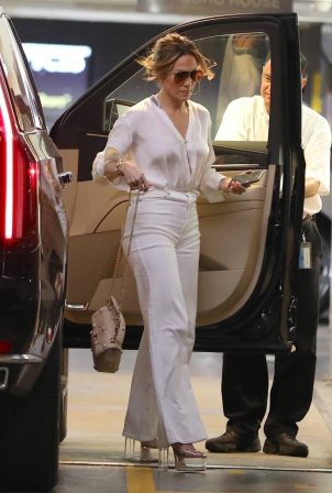 Jennifer Lopez - Arrives at an office building in Los Angeles