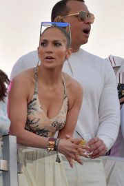 Jennifer Lopez at the Pegasus World Cup at Gulfstream Park in Hallandale