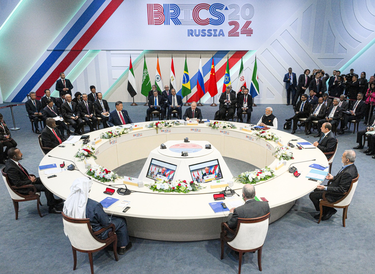 23.10.2024 - Presidente da Rússia, Vladimir Putin, em reunião restrita dos líderes do BRICS durante a 16ª Cúpula do BRICS em Kazan, Rússia