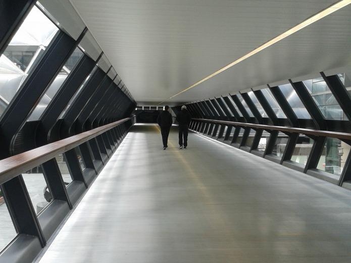 Crossrail Place: Walkway