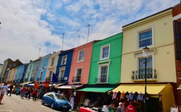 Street in Notting Hill. Photo Credit: © Ursula Petula Barzey.