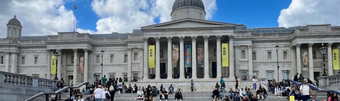 Walking towards National Gallery in London. Photo Credit: © Ursula Petula Barzey.