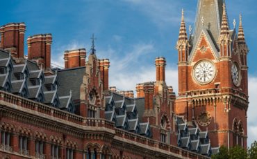 London Architecture - Roof of St. Pancras Renaissance Hotel. Photo Credit: ©tpsdave/Pixabay.