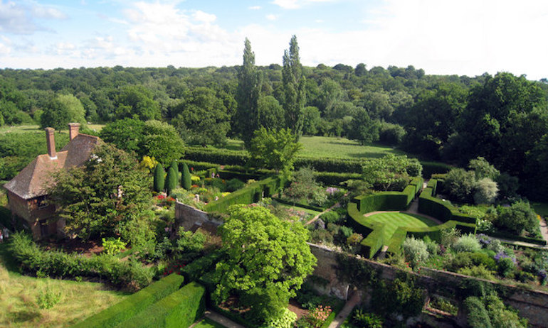 Formal Gardens at Sissinghurst Castle. Photo Credit: © Oast House Archive via Wikimedia Commons.