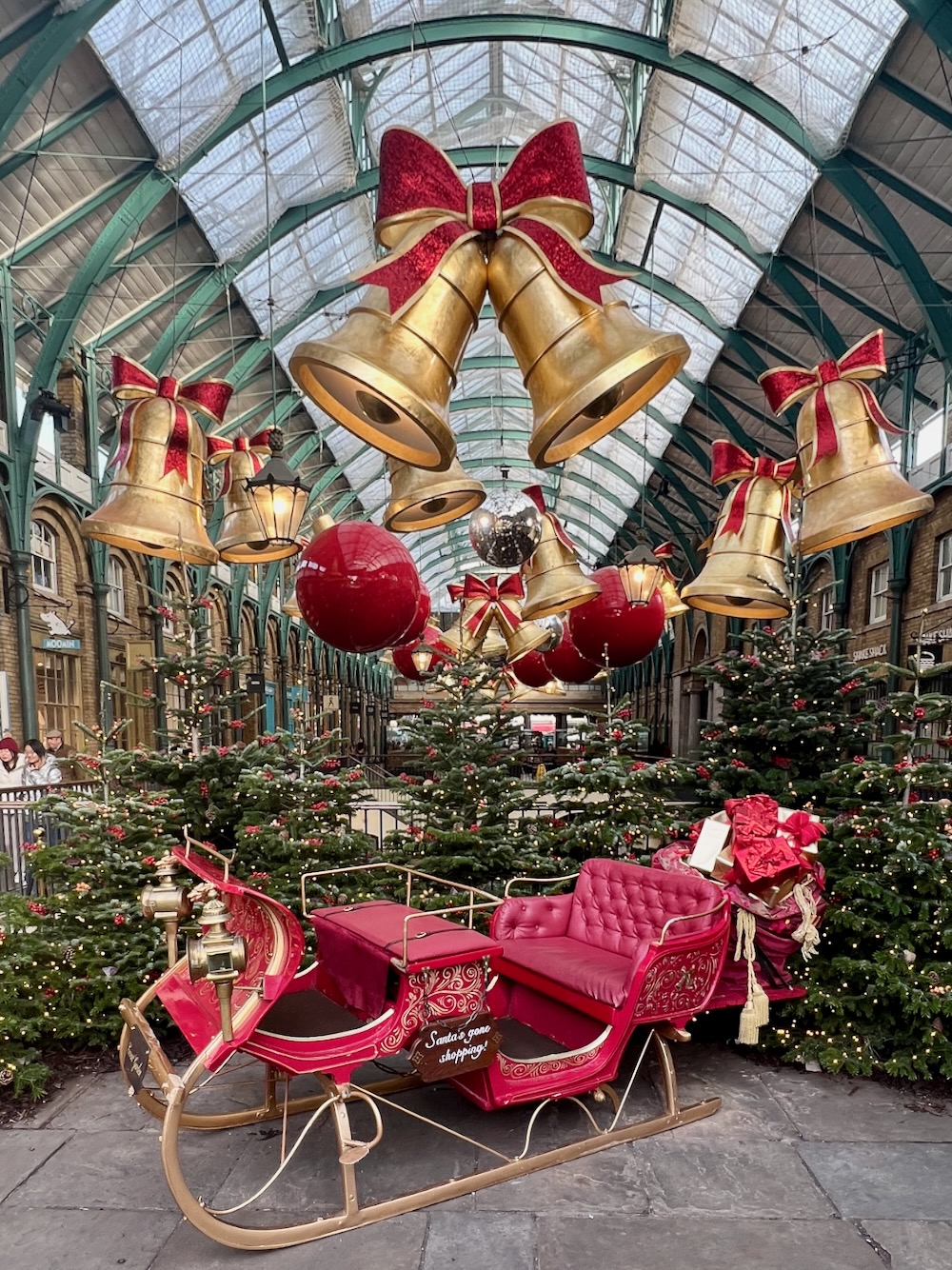 Santa's Sleigh and Gigantic Bells at Covent Garden in London. Photo Credit: © Ursula Petula Barzey.