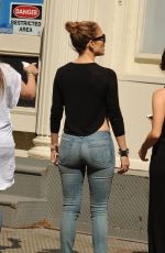 JENNIFER LOPEZ in Tight Jeans Out in New York 3006